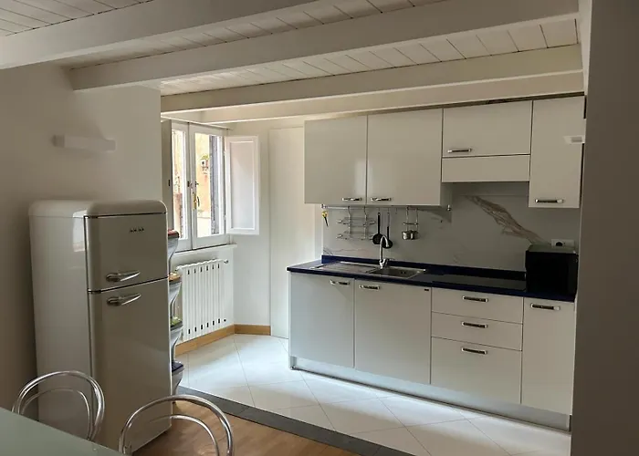Assunta Domus Guest house 4*